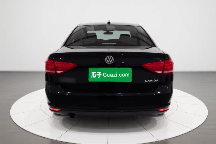 Used Volkswagen Lavida 2015 1.6L Automatic Fashion Edition