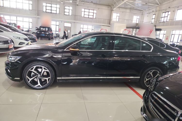 Used Volkswagen Magotan 2023 2 Million Units Commemorative Edition 330TSI DSG Luxury Version