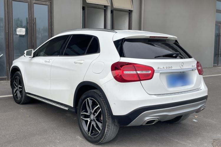 Used Mercedes-Benz GLA 2015 GLA 220 4MATIC Fashion Model