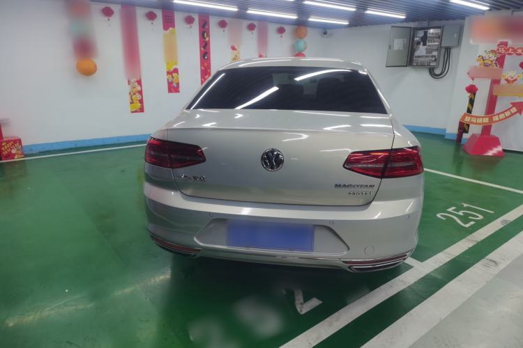 Used Volkswagen Magotan 2017 330TSI DSG Luxury Model
