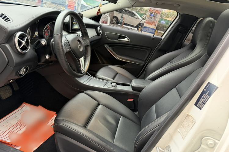 Used Mercedes-Benz GLA 2015 GLA 200 Fashion Model
