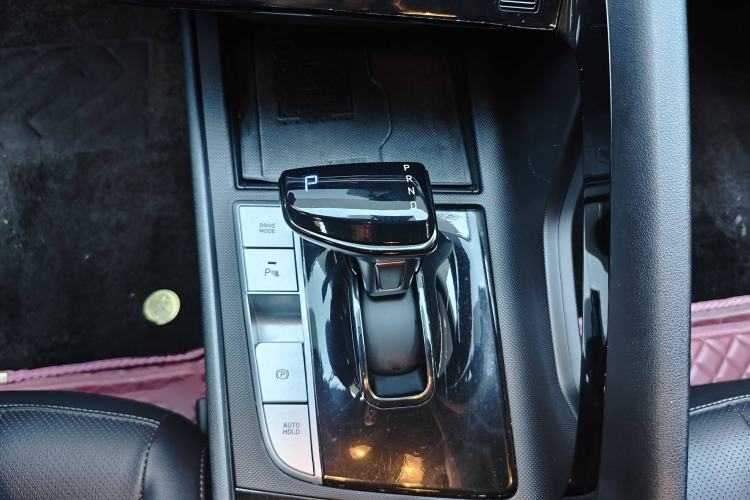 Used Hyundai Elantra 2022 1.5L CVT LUX Prestige Edition
