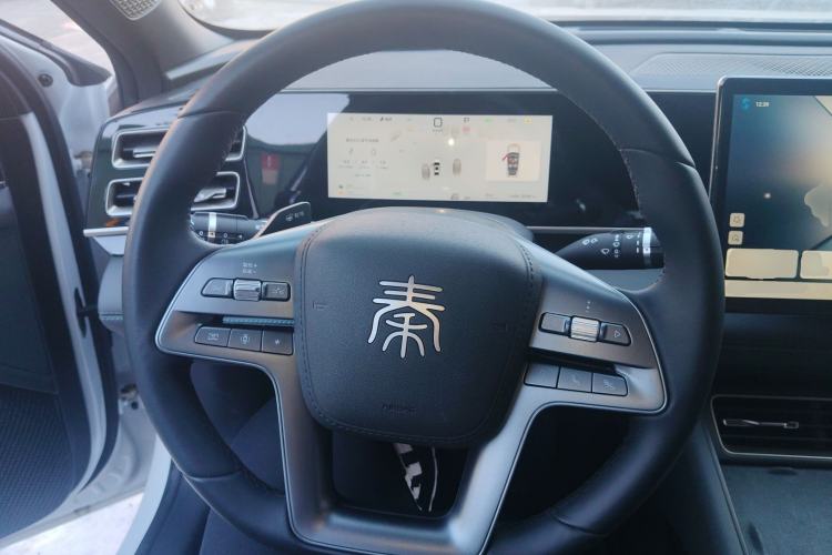 Used BYD Qin L 2025 DM-i Smart Drive 120KM Superior Model