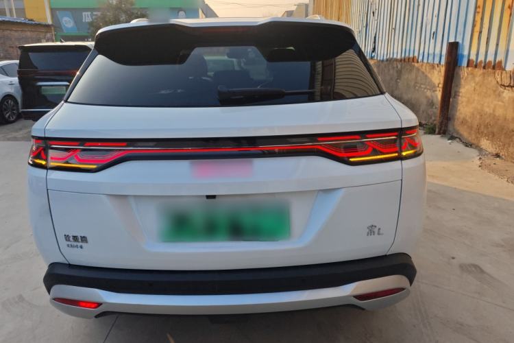 Used BYD Song L DM-i 2024 112 km Leading Edition
