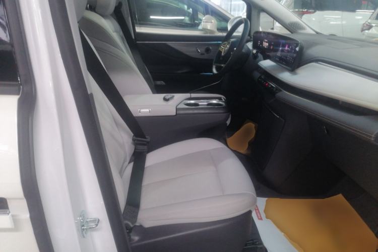 Used Buick GL8 2025 Lu Zun Deluxe Edition