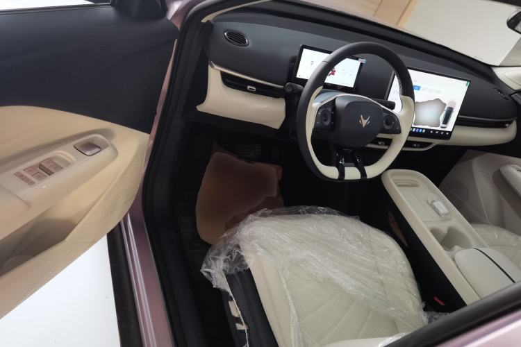 Used ARCFOX T1 2025 Model 425 PLUS