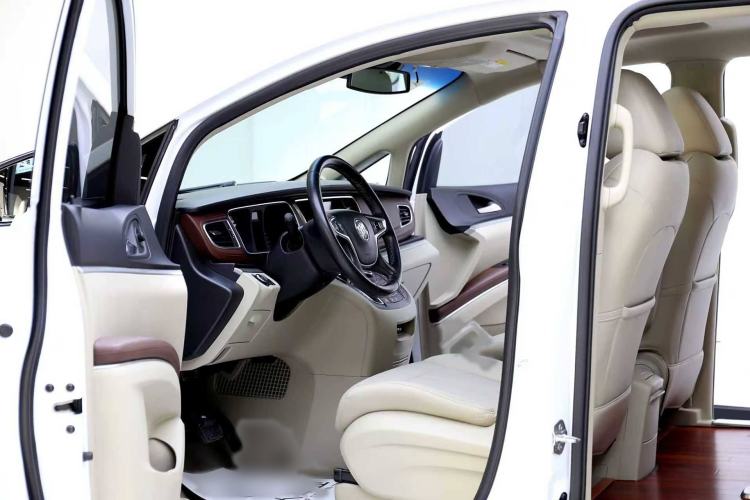 Used Buick GL8 2018 28T Luxury Model China VI Standard
