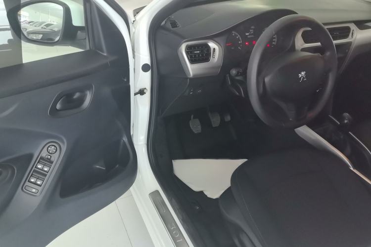 Used Peugeot 301 2018 1.6L Manual Comfort Edition
