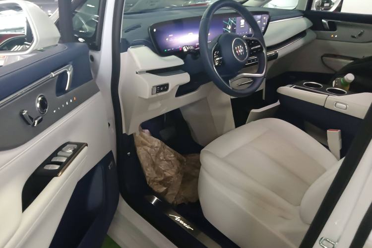 Used Buick GL8 New Energy 2024 Lu Zun Luxury Edition 6-Seater
