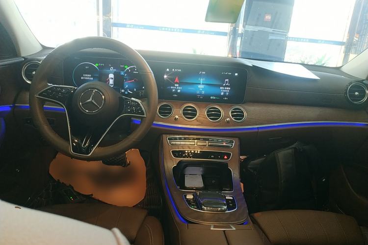 Used Mercedes-Benz E-Class 2022 Second Facelift E 300 L Luxury Edition
