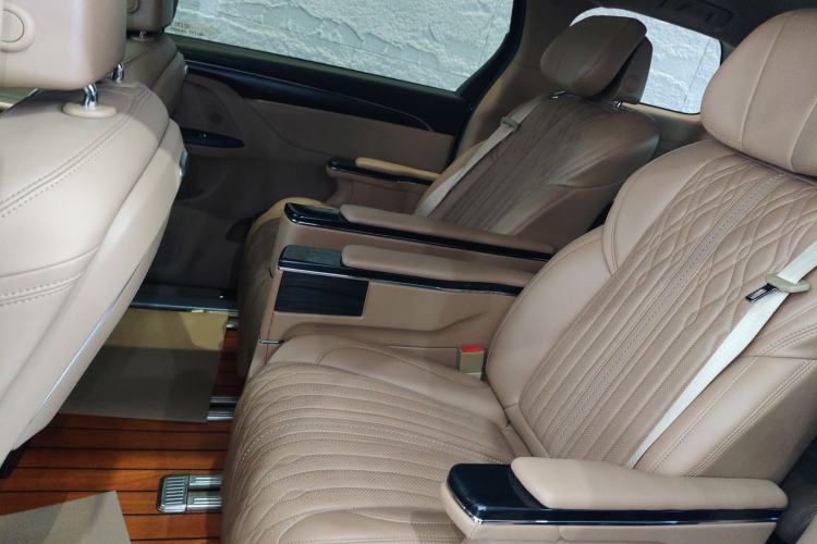 Used Buick GL8 2021 ES Landtrek 653T Comfort Edition