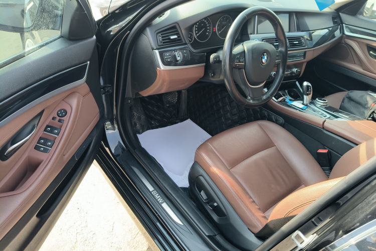 Used BMW 5 Series 2017 520Li Elegant Edition
