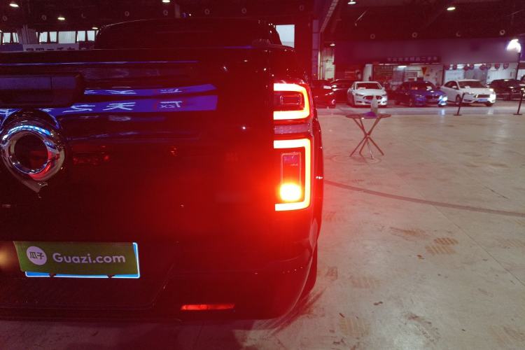 Used Great Wall Poer 2024 2.4T Passenger Version Automatic Diesel 4x4 Comfort Trim
