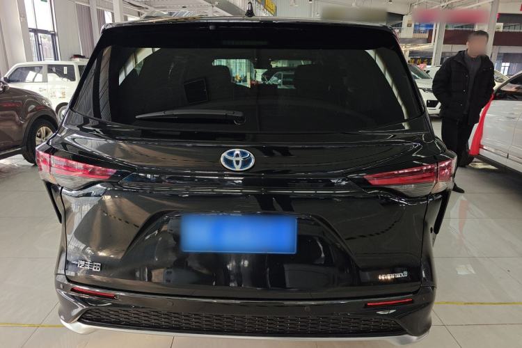 Used Toyota Granvia 2023 2.5L Hybrid Comfort Edition