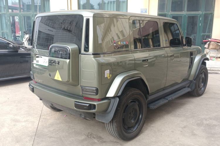 Used  V23 2025 401 Two-Wheel Drive Advanced Edition