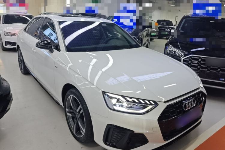 Used Audi A4L 2022 40 TFSI Luxury Dynamic Model
