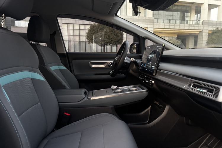 Used AION Y 2024 Younger
