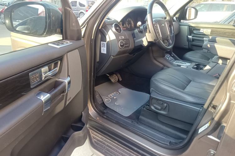 Used Land Rover Discovery 2015 3.0 SC V6 SE
