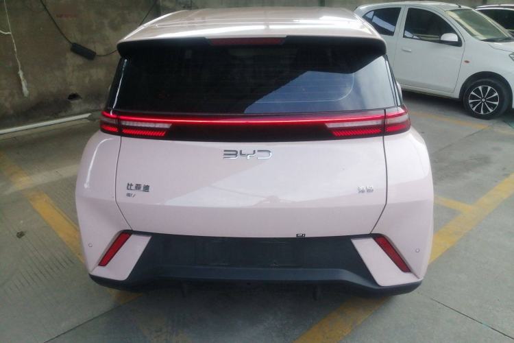 Used BYD Seagull 2025 305 km Free Version
