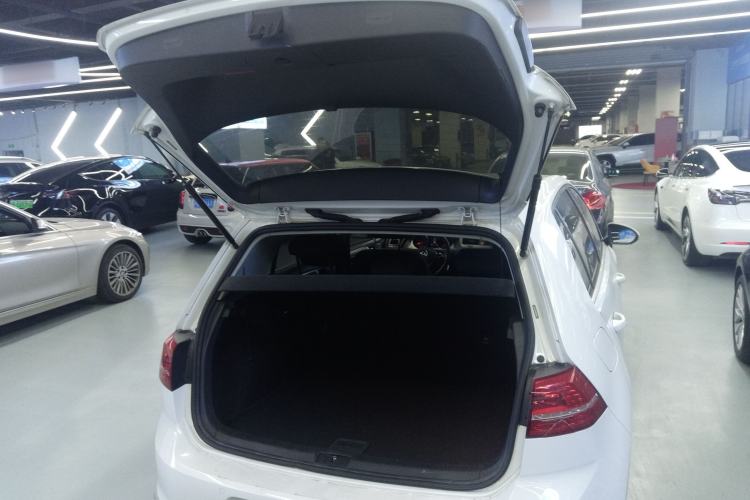 Used Volkswagen Golf 2016 1.6L Automatic Comfort Model
