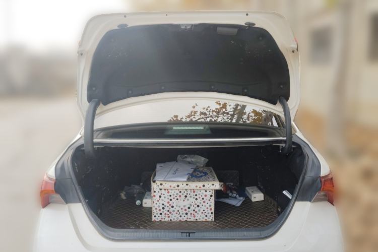 Used Toyota Avalon 2019 2.5L Ambition Version China VI Standard
