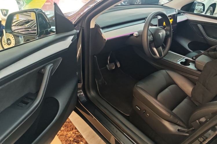 Used Tesla Model Y 2024 Rear-Wheel-Drive Version