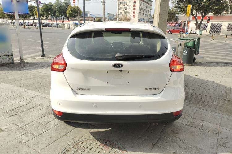 Used Ford Focus 2017 Hatchback 1.6L Manual Fashion Edition SmartDrive Version