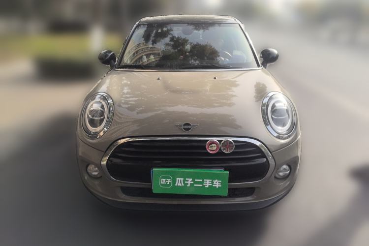 Used  MINI 2018 1.5T COOPER Classic Edition Five-Door Version

