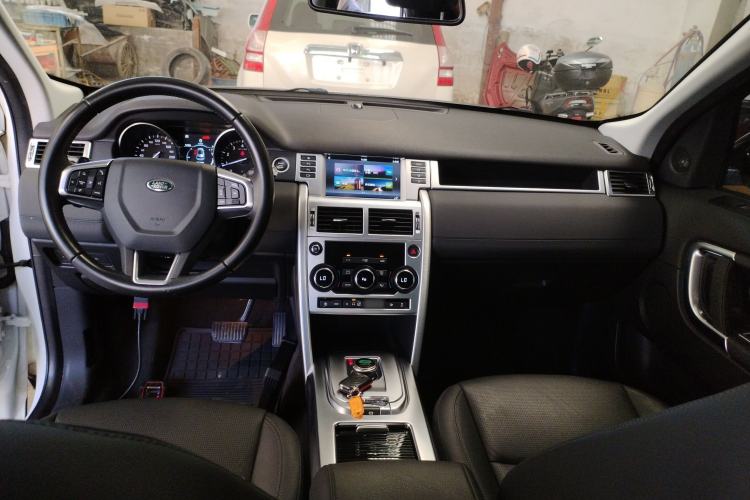 Used Land Rover Discovery Sport 2019 240 PS SE Version China V Standard

