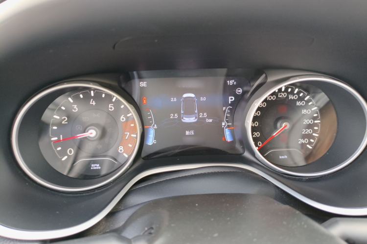 Used  Compass 2019 220T Automatic Family Edition
