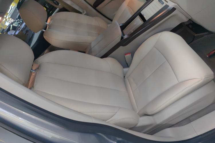 Used Buick GL8 2018 28T Comfort Model China VI Standard
