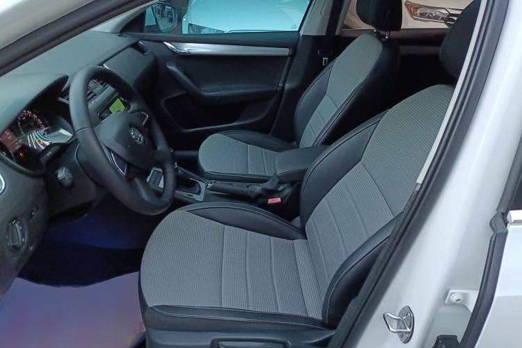 Used Skoda Octavia 2016 1.6L Automatic Chuanxing Edition
