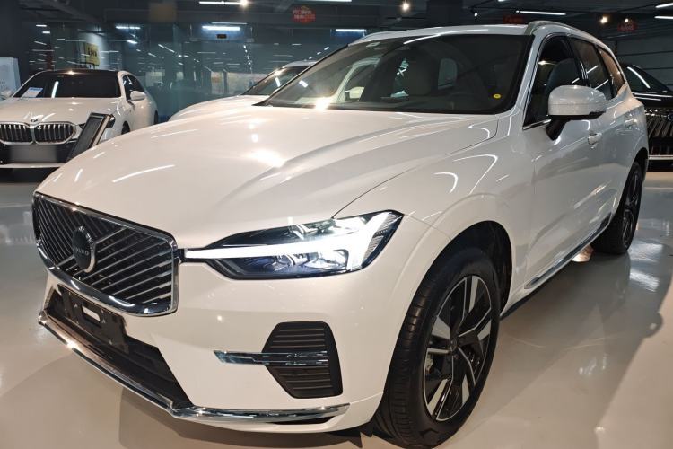 Used Volvo XC60 2026 B5 4x4 Smart Luxury Edition