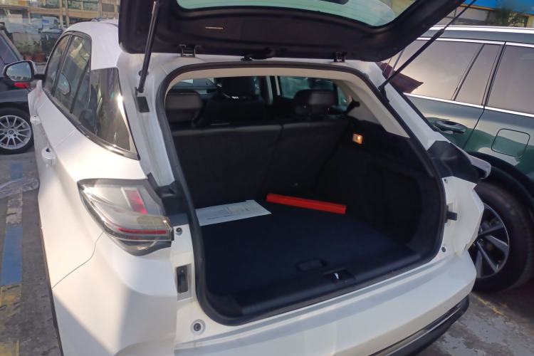 Used NETA U 2023 NETA U-Ⅱ 400 U Show Edition – Lithium Iron Phosphate
