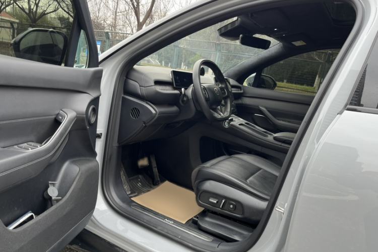 Used Nio ES6 2023 75 kWh
