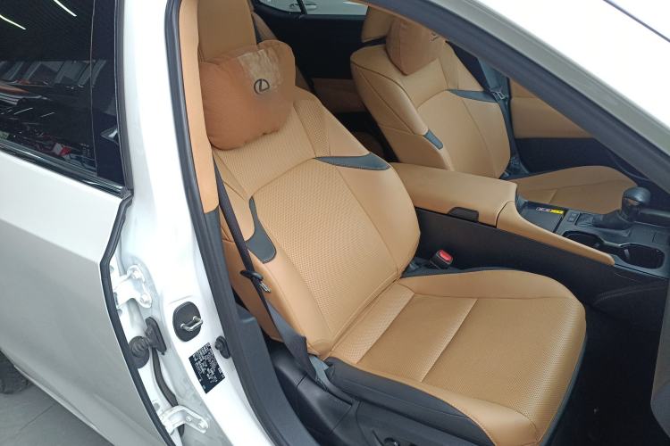 Used Lexus ES 2023 200 Luxury Edition
