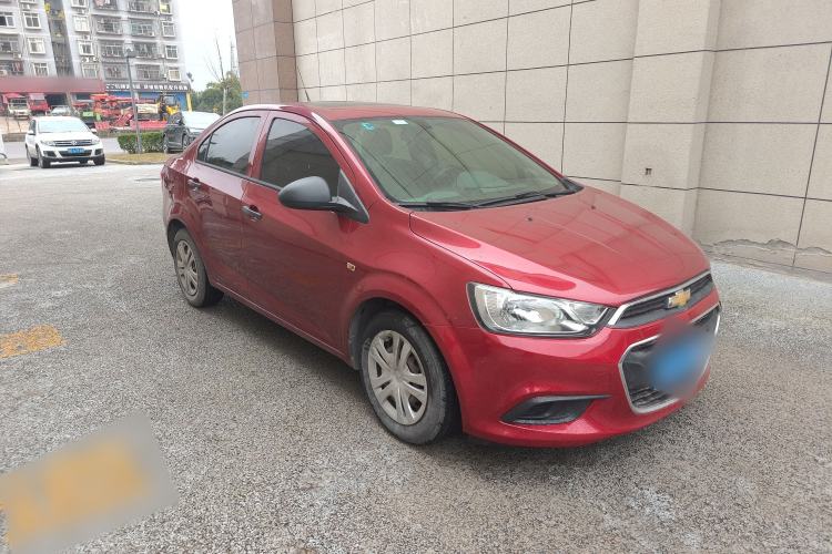 Used Chevrolet Aveo Sonic 2014 Sedan 1.4SL AT Stylish Sunroof Edition