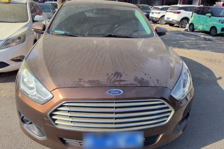 Used Ford Escort 2017 Happiness Edition 1.5L Automatic Fashion Version
