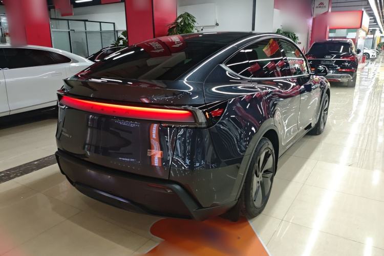 Used Tesla Model Y 2025 Rear-Wheel Drive First Edition