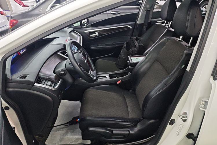 Used Honda Jade 2017 1.8L automatic Comfort version 5 seats
