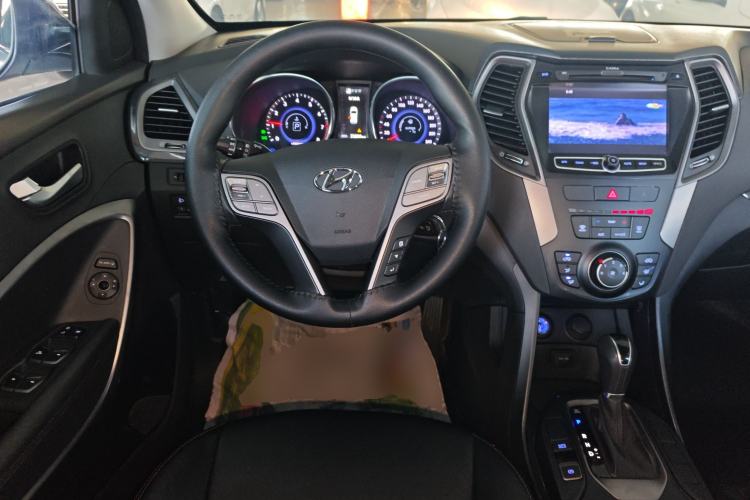 Used Hyundai Santa Fe 2013 2.4L Automatic 2WD Comfort Edition
