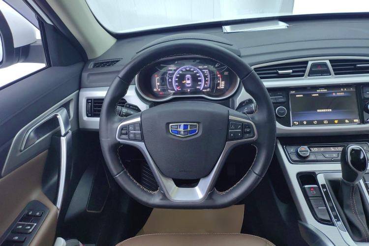 Used Geely Auto Emgrand X7 Sport 2016 1.8TD Automatic ZhiZun Version
