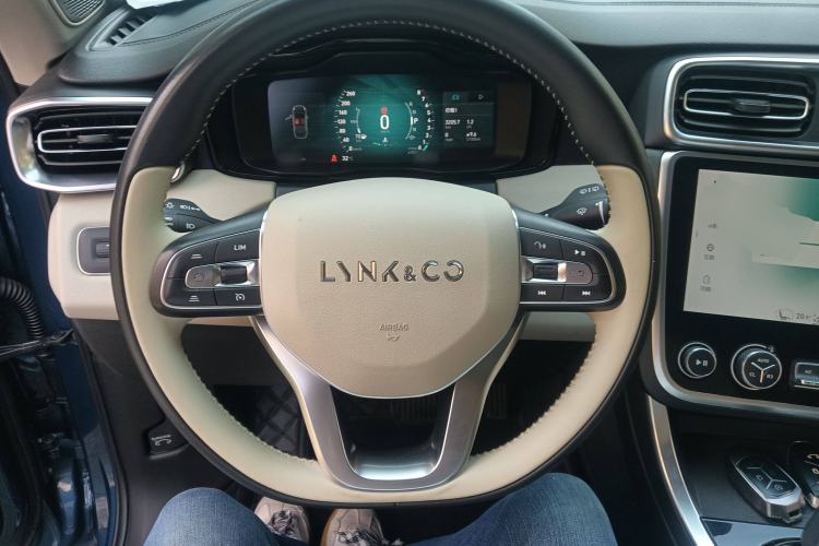 Used Lynk & Co 01 2017 2.0T Two-Wheel Drive Zhaopu Version
