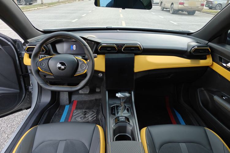 Used Dongfeng Aeolus Yixuan 2023 Mach Edition 1.5T Automatic Dream-Chasing Rider Version
