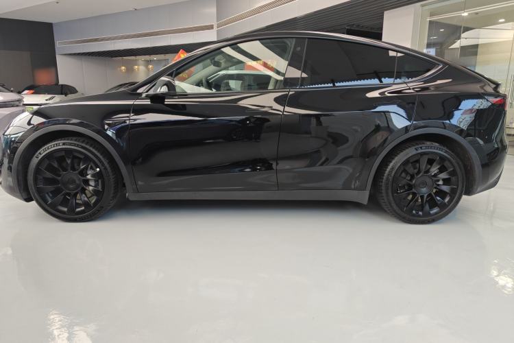 Used Tesla Model Y 2022 Rear-Wheel-Drive Version
