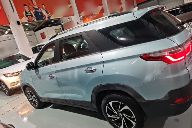 Used Dongfeng Fengon S560 2018 1.8L Manual Comfort 5-Seater China V Standard
