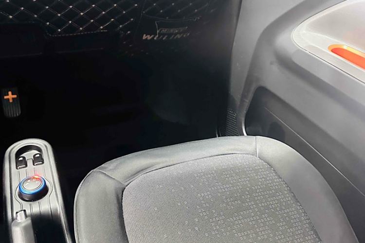 Used Wuling Hongguang MINIEV 2022 Easy Version Lithium Iron Phosphate
