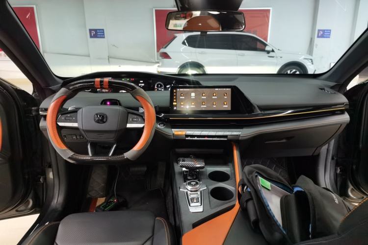 Used Changan UNI-V 2022 1.5T Prestige Version
