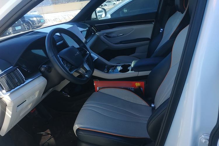 Used BYD Song PLUS New Energy 2024 HONOR Edition DM-i 110km Flagship PLUS
