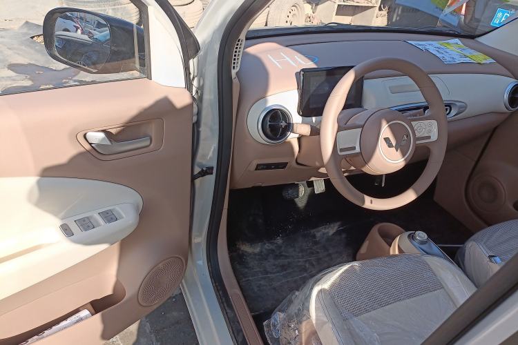 Used Wuling Hongguang MINIEV 2025 Four-Door Version Advanced Edition
